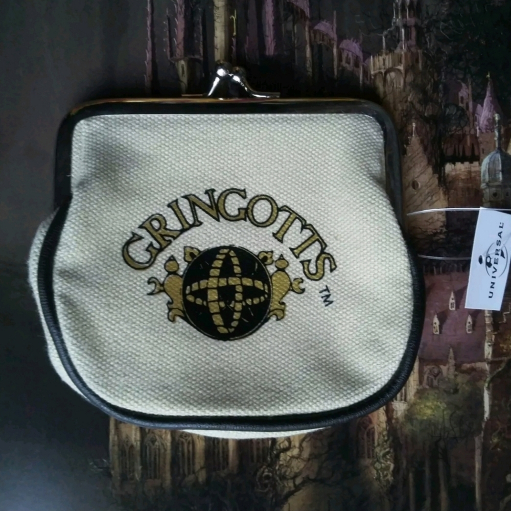 Universal Studios TheWizardingWorldOf HarryPotter Gringott's Bank Coin Purse NWT